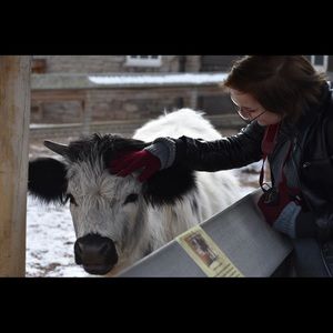 Meet your Posher, Aden